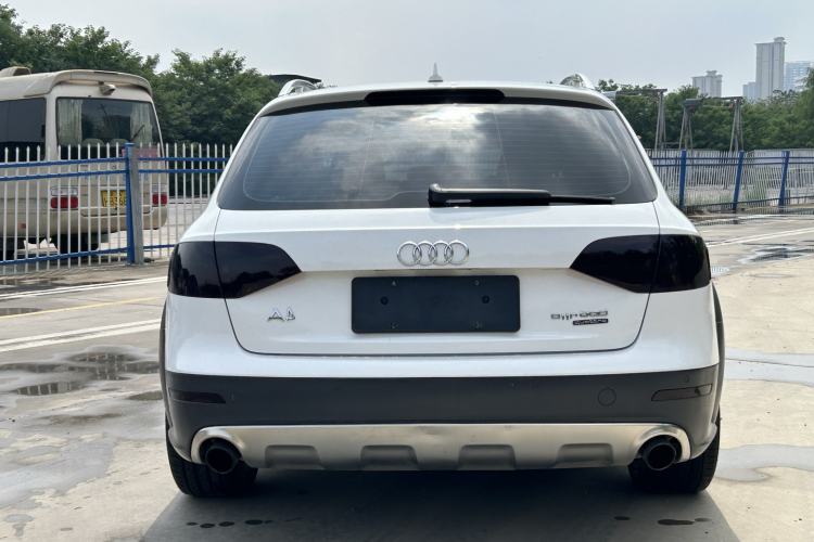 Used Audi A4 2014 40 TFSI allroad quattro plus version Exterior 4