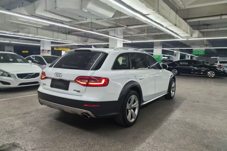 Used Audi A4 2014 40 TFSI allroad quattro plus version Exterior 5