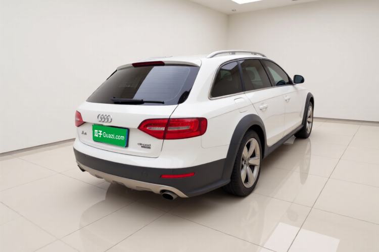 Used Audi A4 2014 40 TFSI allroad quattro plus version Exterior 5