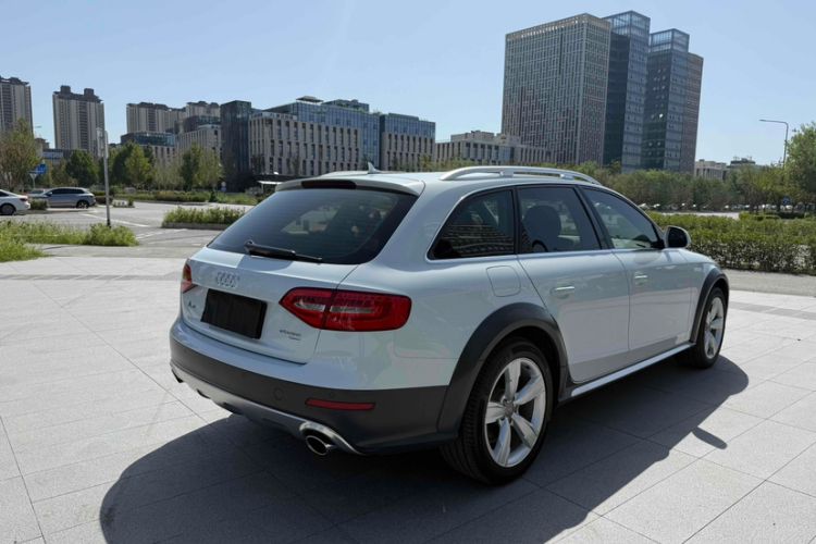 Used Audi A4 2014 40 TFSI allroad quattro plus version Exterior 5