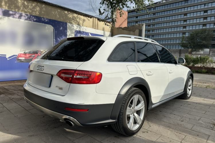 Used Audi A4 2014 40 TFSI allroad quattro plus version Exterior 5