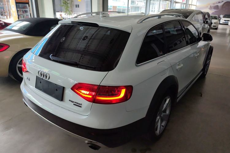 Used Audi A4 2014 40 TFSI allroad quattro plus version Exterior 5