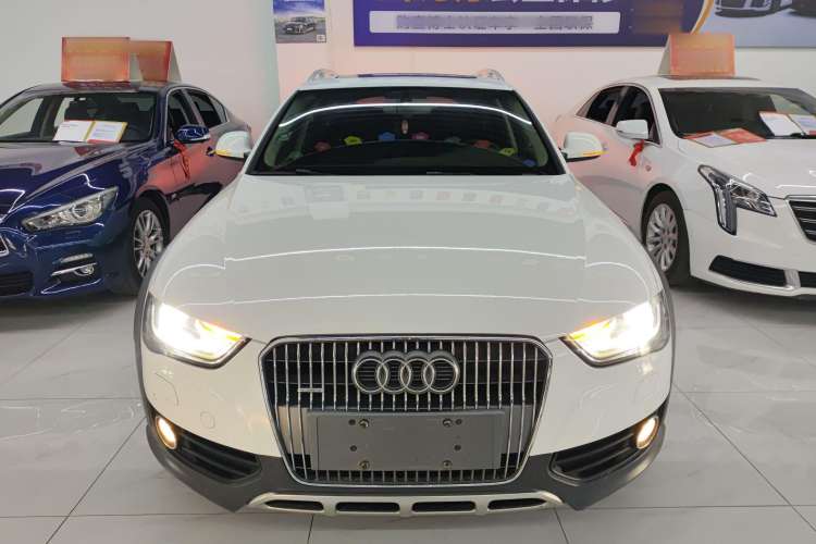 Used Audi A4 2014 40 TFSI allroad quattro plus version Front