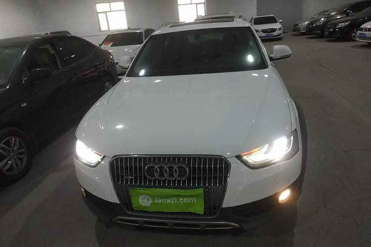 Used Audi A4 2014 40 TFSI allroad quattro plus version Front