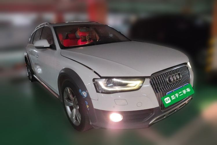 Used Audi A4 2014 40 TFSI allroad quattro plus version Front Right 45 Deg