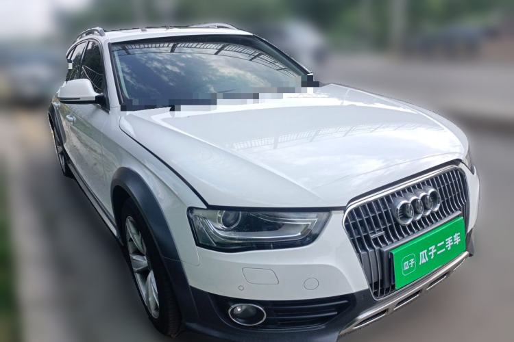 Used Audi A4 2014 40 TFSI allroad quattro plus version Front Right 45 Deg