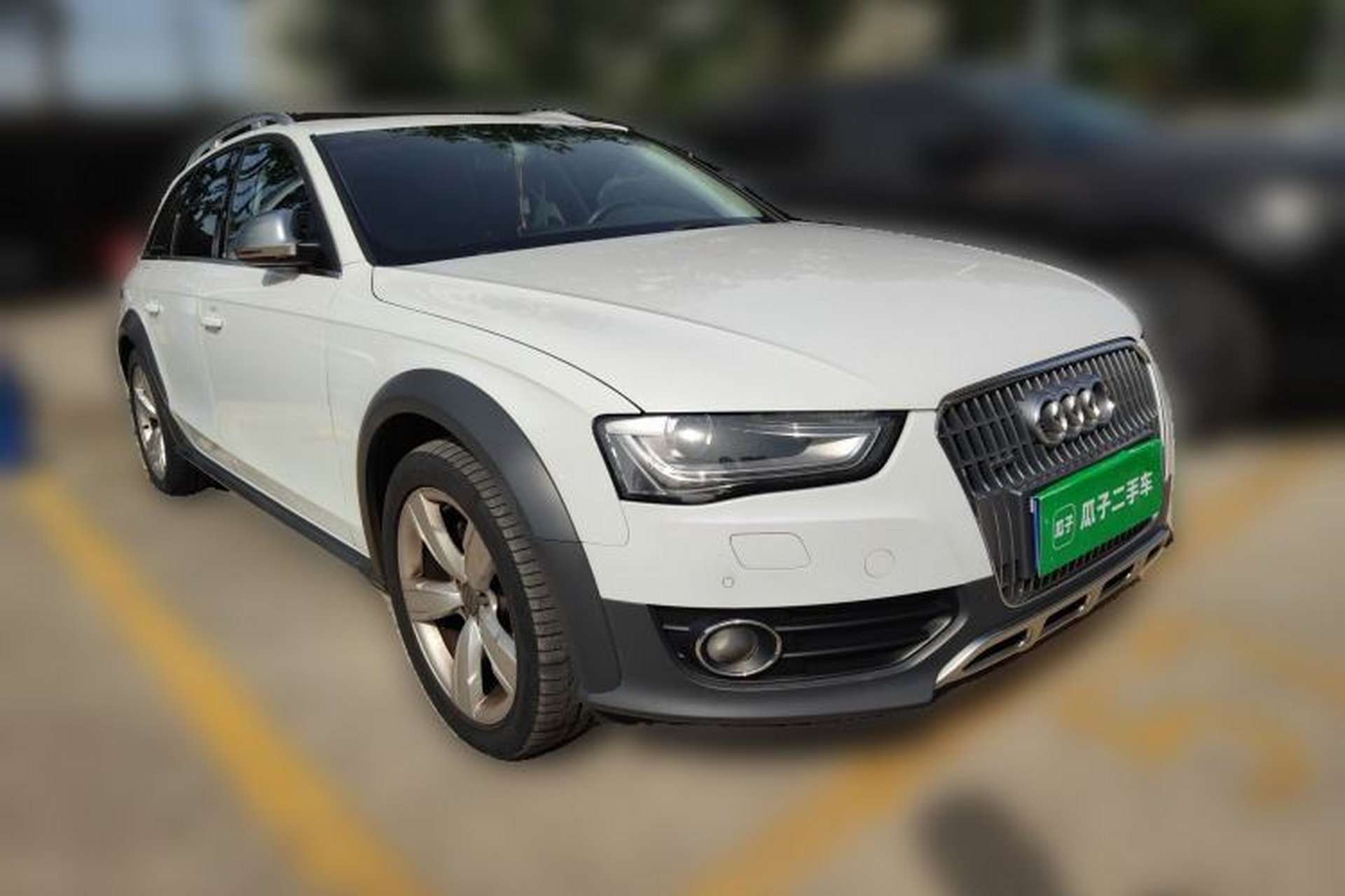 Used Audi A4 2014 40 TFSI allroad quattro plus version Front Right 45 Deg