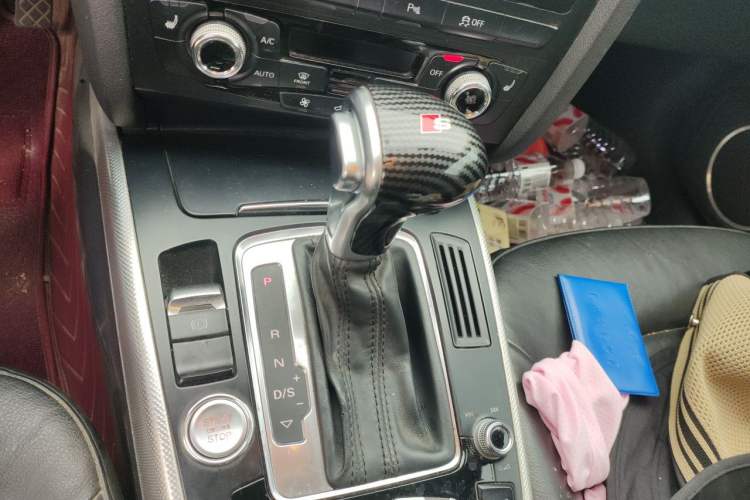 Used Audi A4 2014 40 TFSI allroad quattro plus version Gear Lever