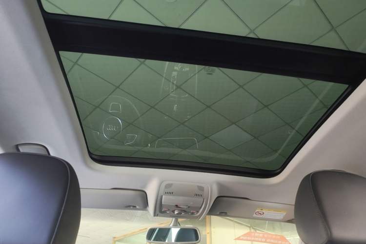 Used Audi A4 2014 40 TFSI allroad quattro plus version Headliner