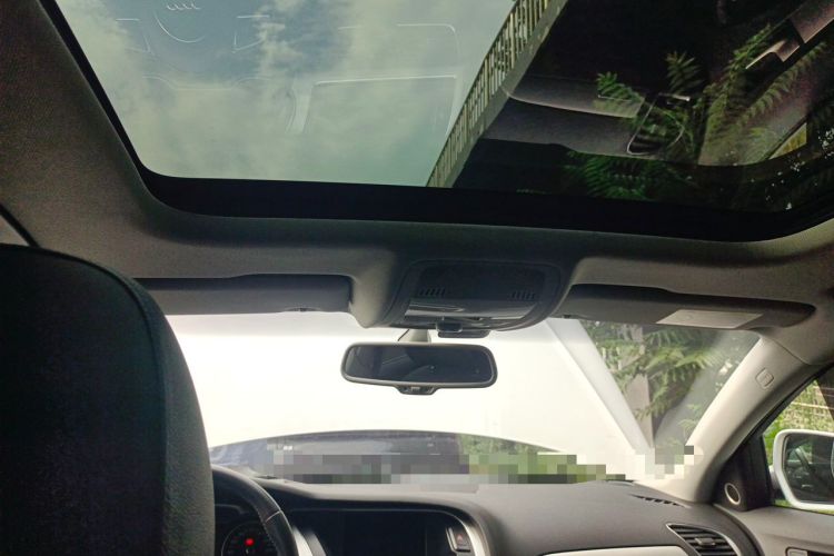 Used Audi A4 2014 40 TFSI allroad quattro plus version Headliner