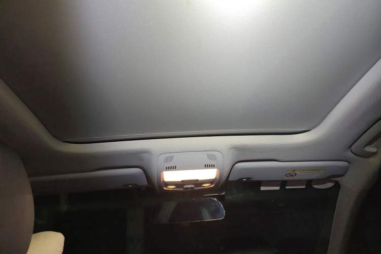 Used Audi A4 2014 40 TFSI allroad quattro plus version Headliner