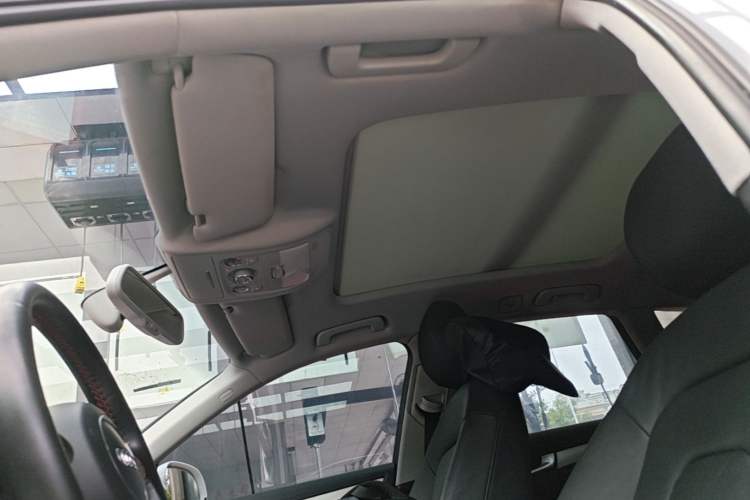 Used Audi A4 2014 40 TFSI allroad quattro plus version Headliner