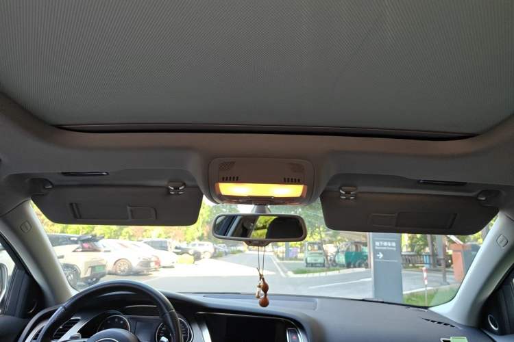 Used Audi A4 2014 40 TFSI allroad quattro plus version Headliner