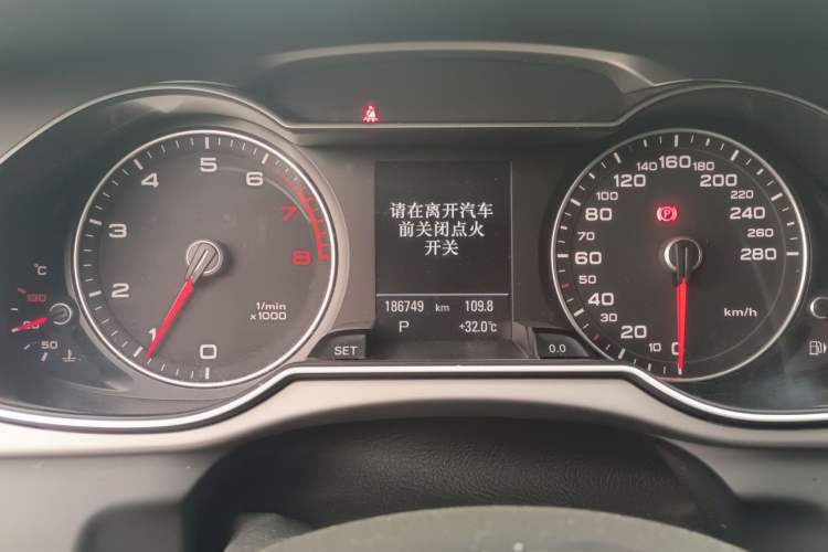 Used Audi A4 2014 40 TFSI allroad quattro plus version Instrument Cluster