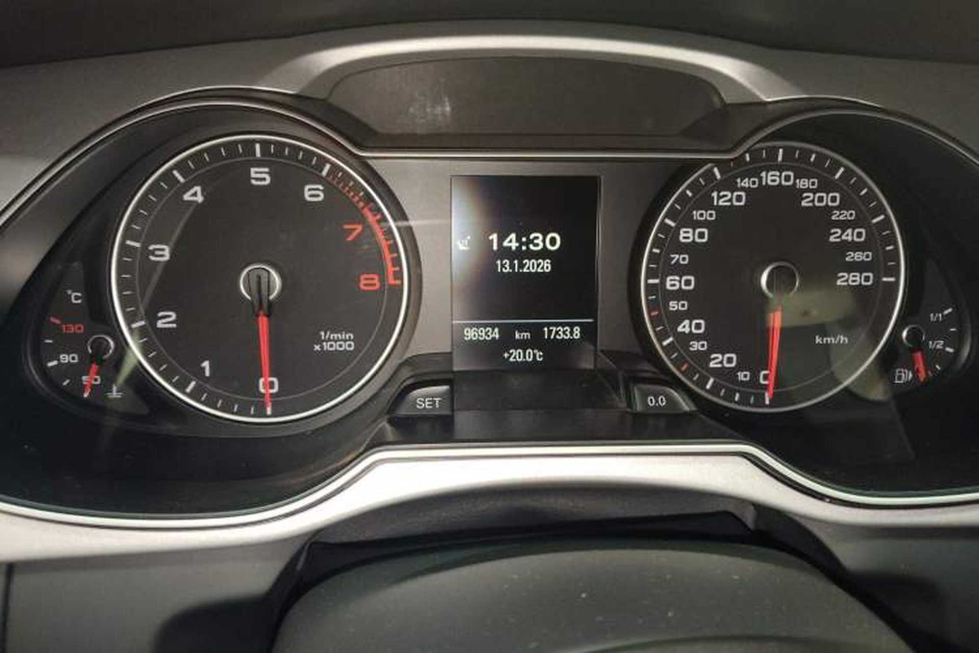 Used Audi A4 2014 40 TFSI allroad quattro plus version Instrument Cluster