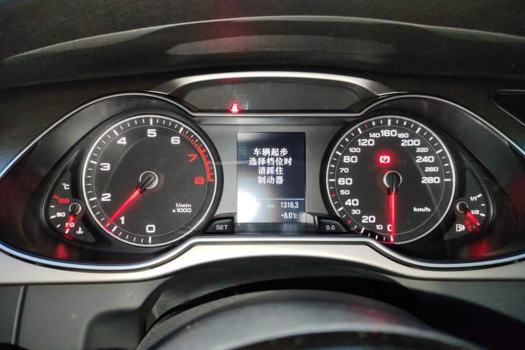 Used Audi A4 2014 40 TFSI allroad quattro plus version Instrument Cluster