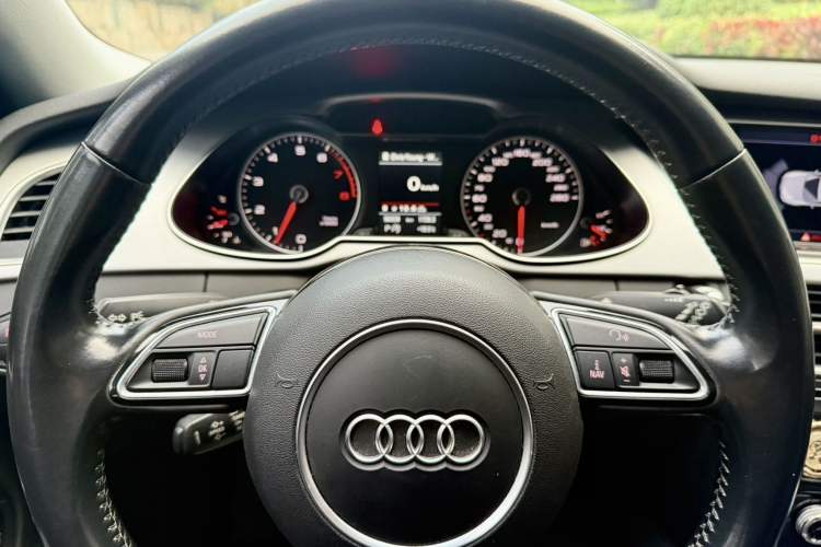 Used Audi A4 2014 40 TFSI allroad quattro plus version Interior 1