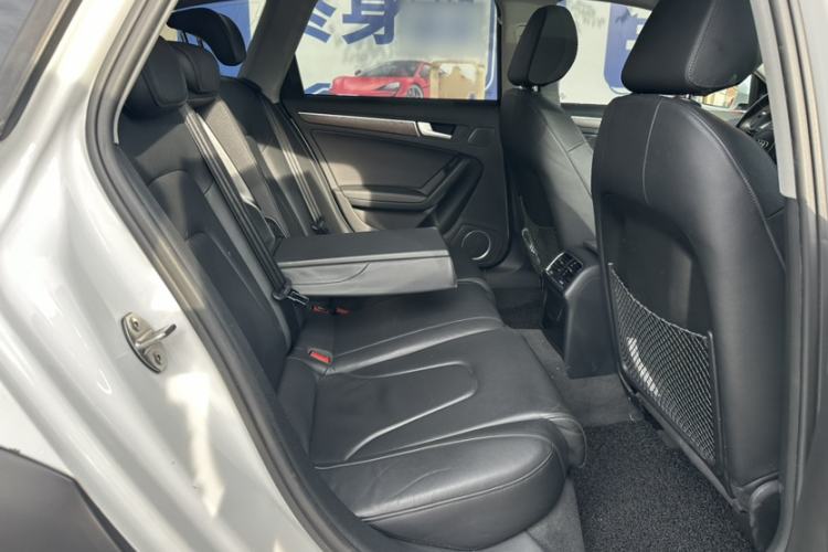 Used Audi A4 2014 40 TFSI allroad quattro plus version Interior 11