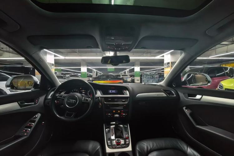 Used Audi A4 2014 40 TFSI allroad quattro plus version Interior 2