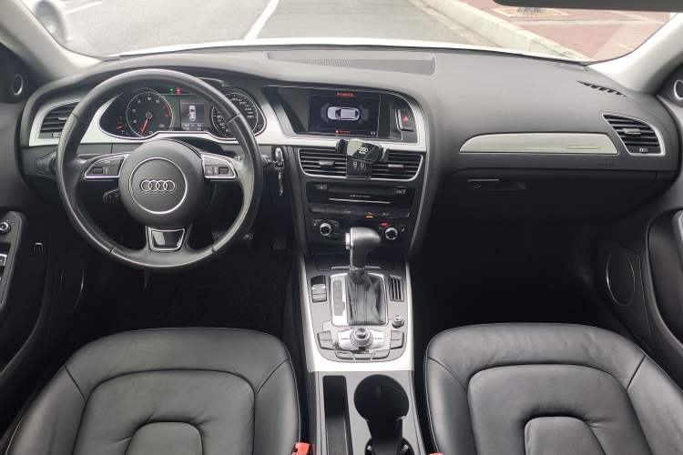 Used Audi A4 2014 40 TFSI allroad quattro plus version Interior 2