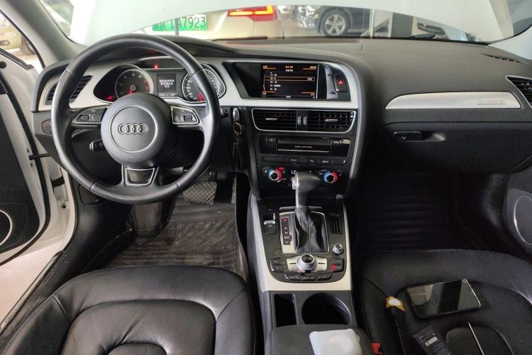 Used Audi A4 2014 40 TFSI allroad quattro plus version Interior 2