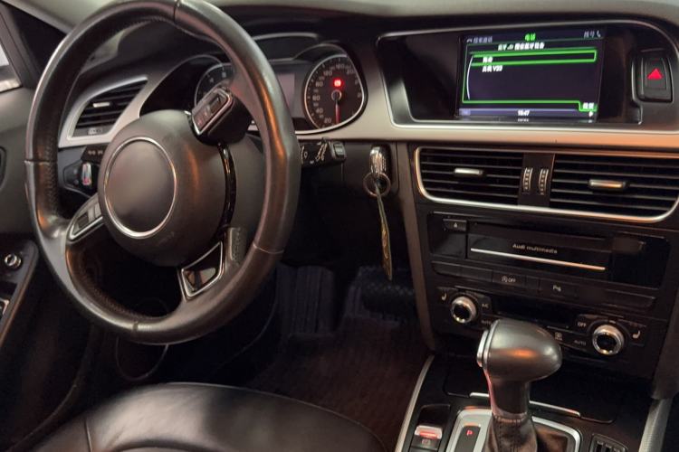 Used Audi A4 2014 40 TFSI allroad quattro plus version Interior 3