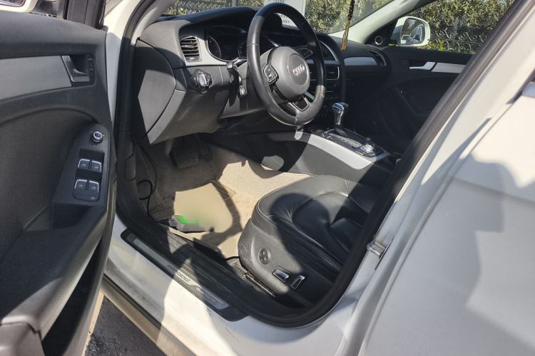 Used Audi A4 2014 40 TFSI allroad quattro plus version Interior 3