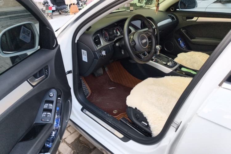 Used Audi A4 2014 40 TFSI allroad quattro plus version Interior 3