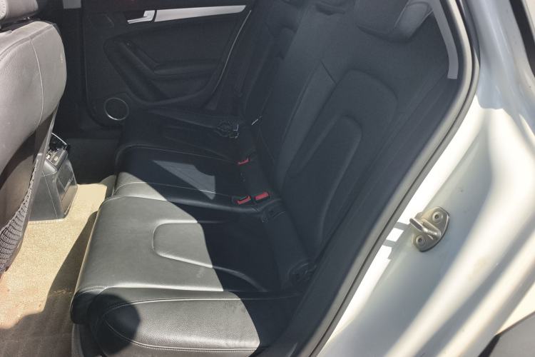 Used Audi A4 2014 40 TFSI allroad quattro plus version Interior 4