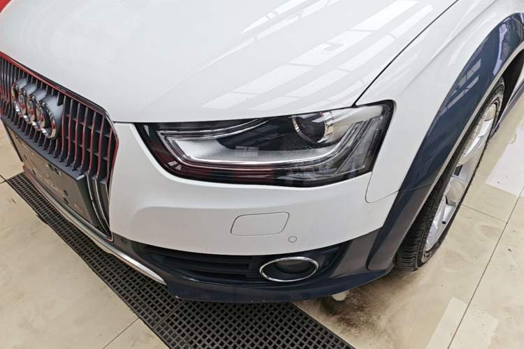 Used Audi A4 2014 40 TFSI allroad quattro plus version Left Front Headlight