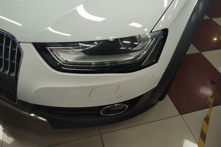 Used Audi A4 2014 40 TFSI allroad quattro plus version Left Front Headlight