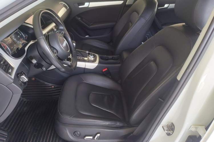 Used Audi A4 2014 40 TFSI allroad quattro plus version Left Front Seat