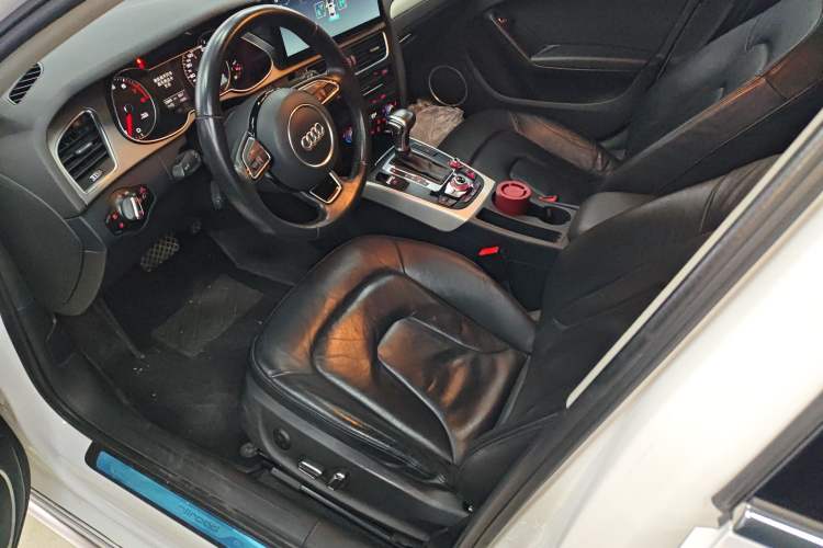 Used Audi A4 2014 40 TFSI allroad quattro plus version Left Front Seat