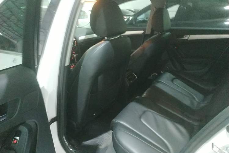 Used Audi A4 2014 40 TFSI allroad quattro plus version Left Rear Seat