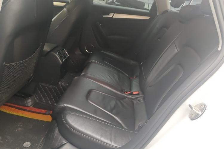 Used Audi A4 2014 40 TFSI allroad quattro plus version Left Rear Seat