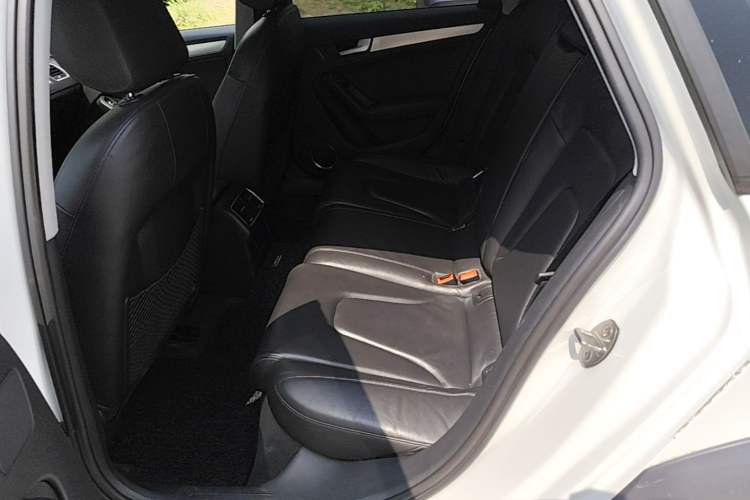 Used Audi A4 2014 40 TFSI allroad quattro plus version Left Rear Seat