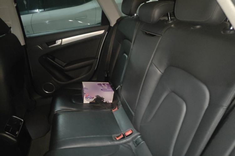 Used Audi A4 2014 40 TFSI allroad quattro plus version Left Rear Seat