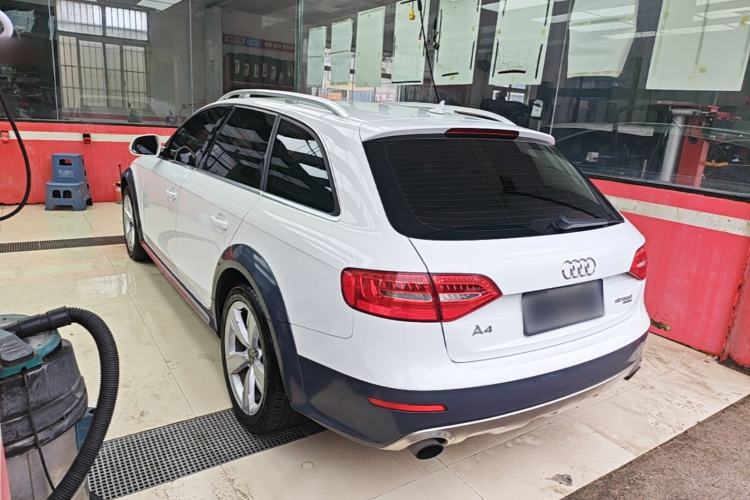 Used Audi A4 2014 40 TFSI allroad quattro plus version Rear Left 45 Deg