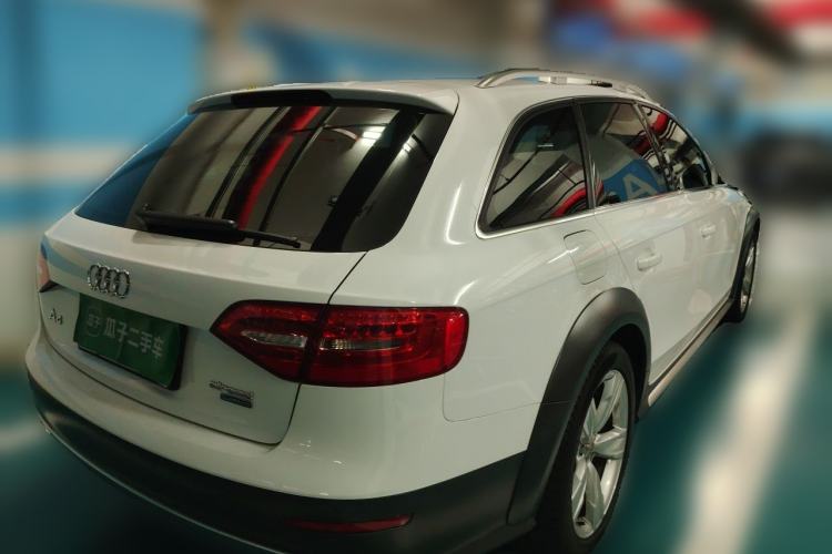 Used Audi A4 2014 40 TFSI allroad quattro plus version Rear Right 45 Deg