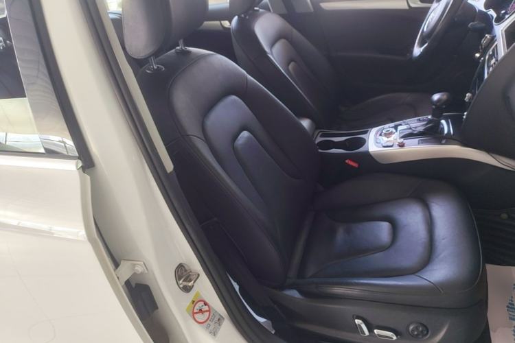 Used Audi A4 2014 40 TFSI allroad quattro plus version Right Front Seat