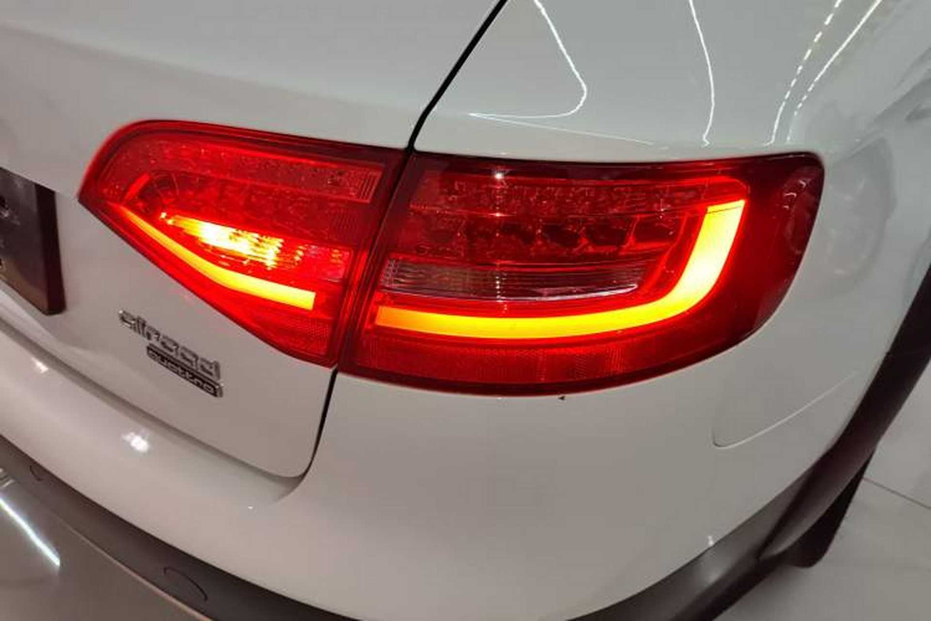 Used Audi A4 2014 40 TFSI allroad quattro plus version Right Rear Taillight