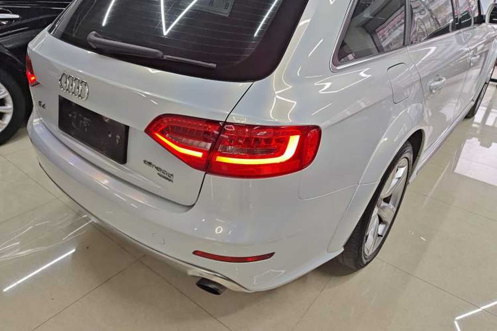 Used Audi A4 2014 40 TFSI allroad quattro plus version Right Rear Taillight