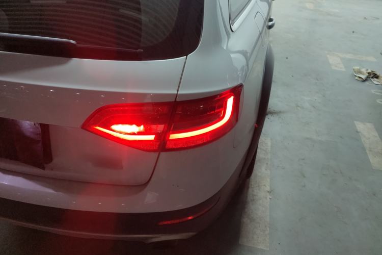 Used Audi A4 2014 40 TFSI allroad quattro plus version Right Rear Taillight