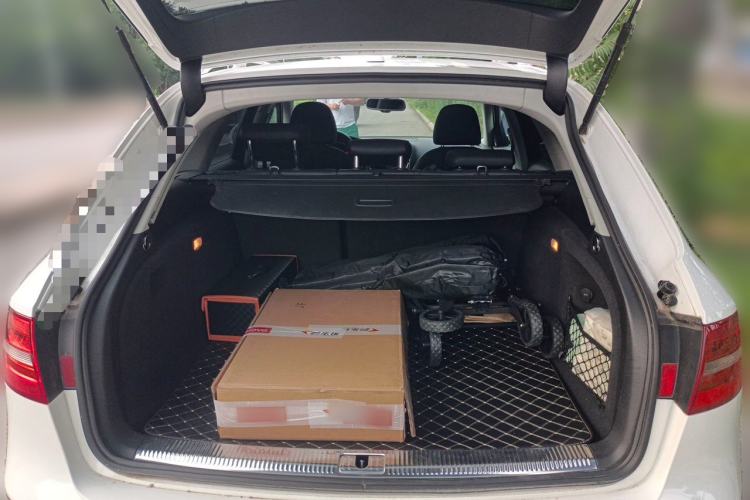 Used Audi A4 2014 40 TFSI allroad quattro plus version Trunk