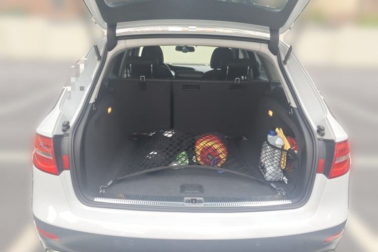 Used Audi A4 2014 40 TFSI allroad quattro plus version Trunk