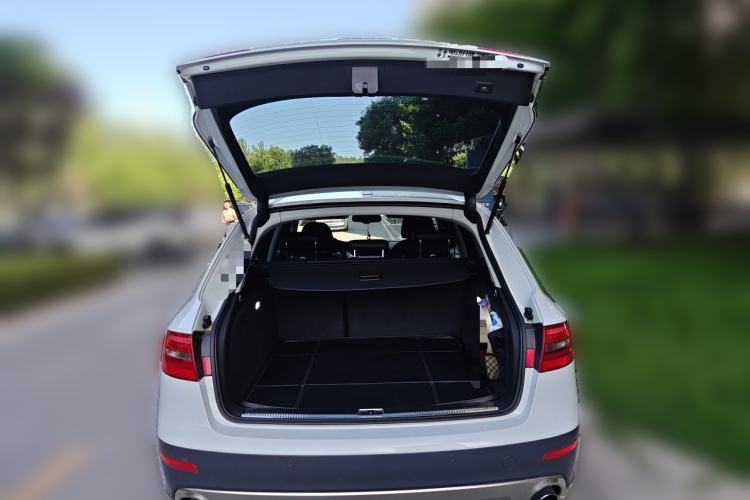 Used Audi A4 2014 40 TFSI allroad quattro plus version Trunk