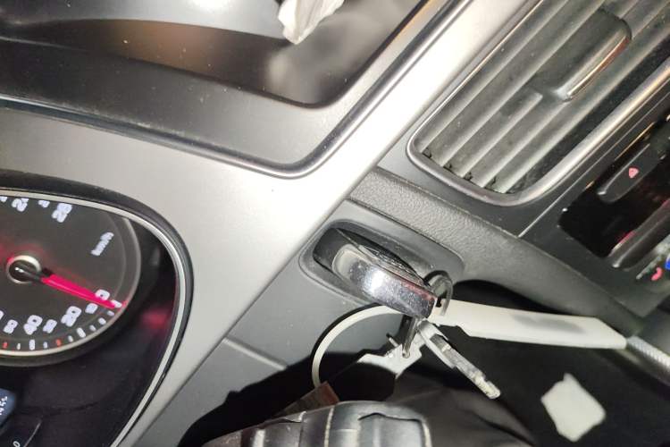 Used Audi A4 2014 40 TFSI allroad quattro plus version Vehicle Key