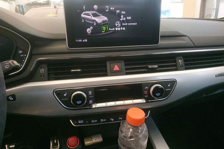 Used Audi A4 2017 45 TFSI allroad quattro Sport model Audio And AC Panel