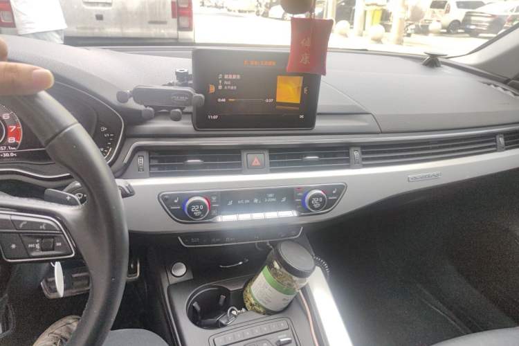 Used Audi A4 2017 45 TFSI allroad quattro Fashion Edition Audio And AC Panel