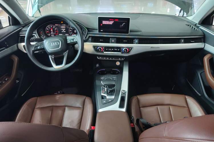 Used Audi A4 2017 45 TFSI allroad quattro Sport model Center Console